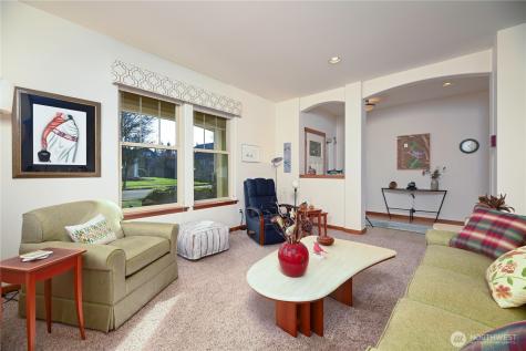 965 Chestnut Loop Mount Vernon WA 98274