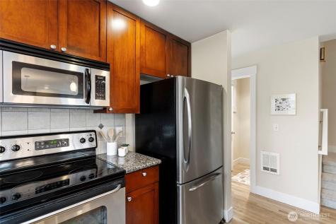 9501 Interlake Avenue N Seattle WA 98103