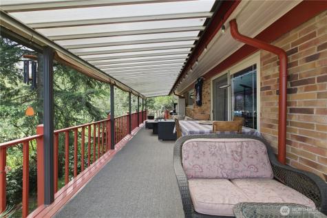 1243 25th Street SE Puyallup WA 98372