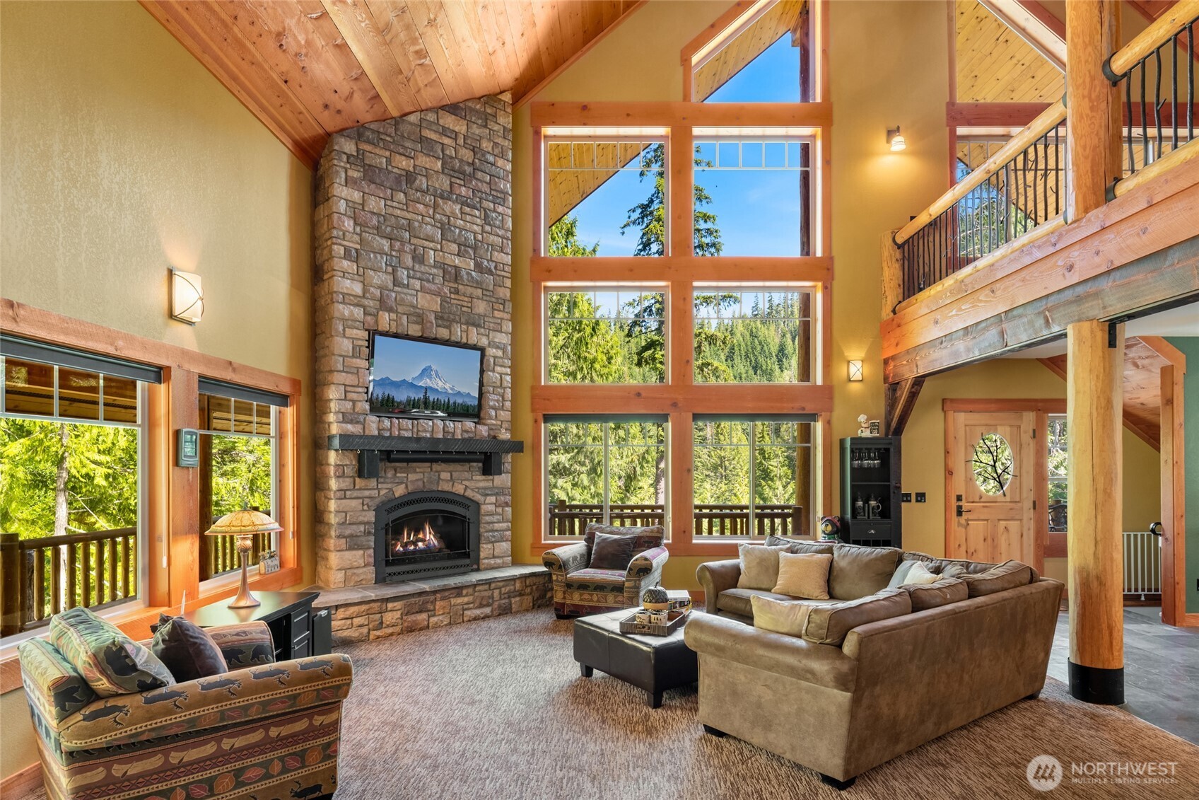 4422 Kachess Lake Road Easton WA 98925