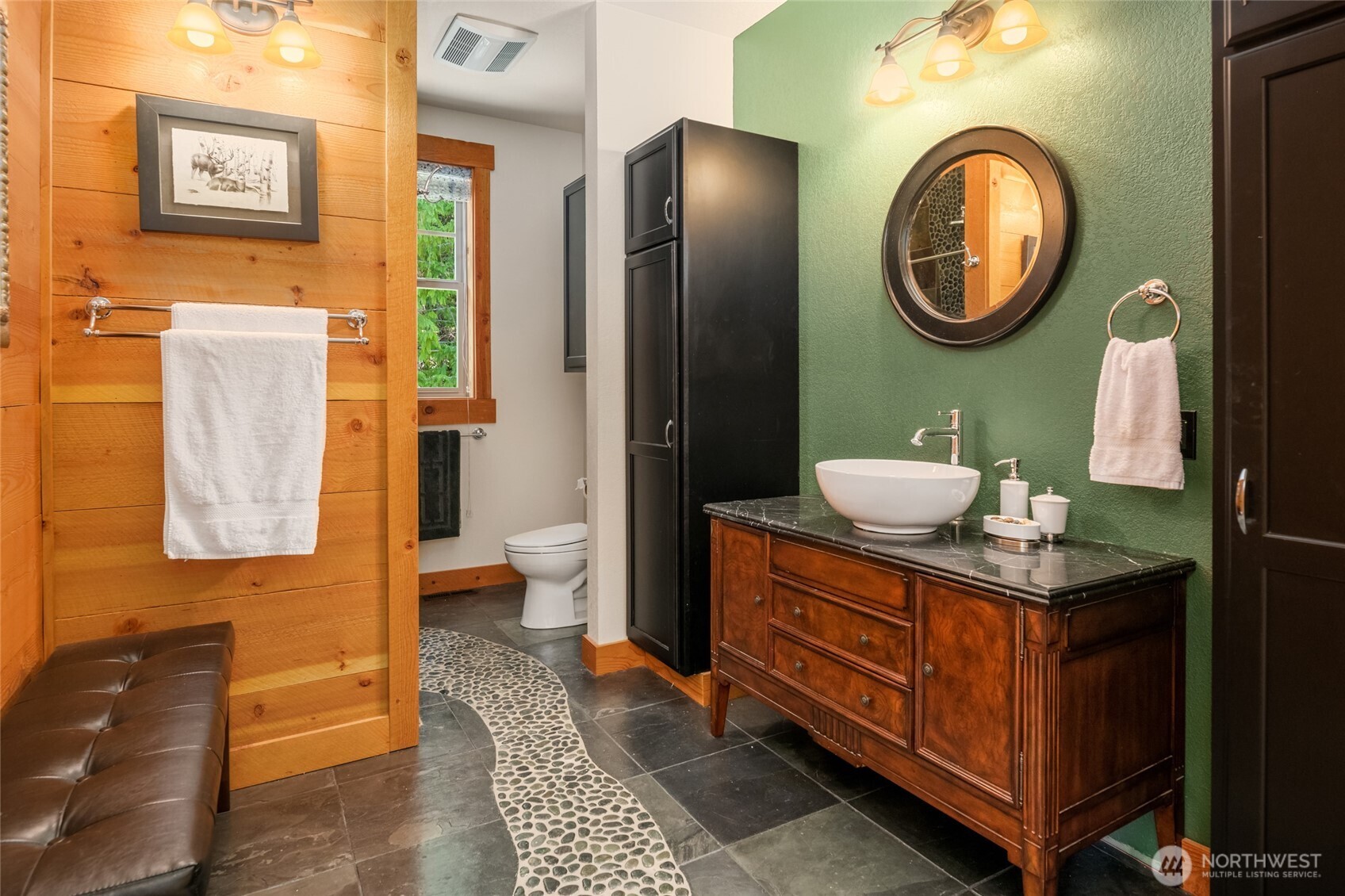 4422 Kachess Lake Road Easton WA 98925