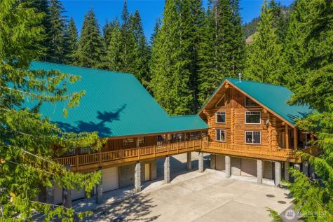 4422 Kachess Lake Road Easton WA 98925