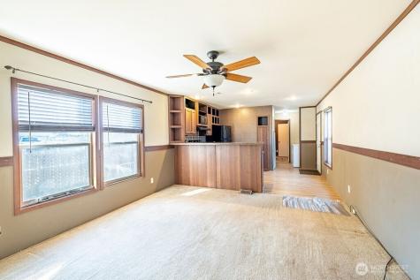 225 NE Ernst Oak Harbor WA 98277