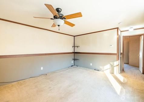 225 NE Ernst Oak Harbor WA 98277