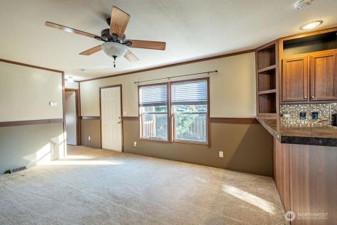 225 NE Ernst Oak Harbor WA 98277