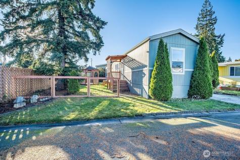 225 NE Ernst Oak Harbor WA 98277