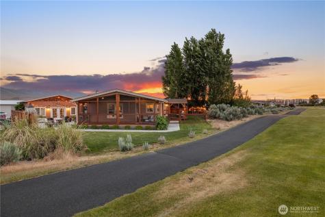 205 Fairway Place SW Mattawa WA 99349