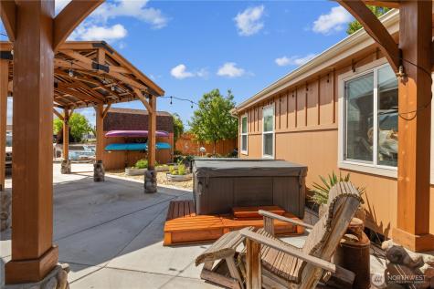 205 Fairway Place SW Mattawa WA 99349