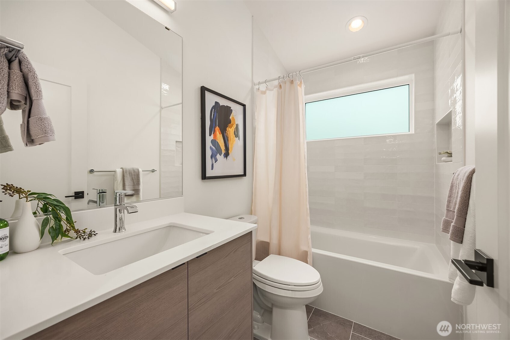 104 NE 44th Street Seattle WA 98105