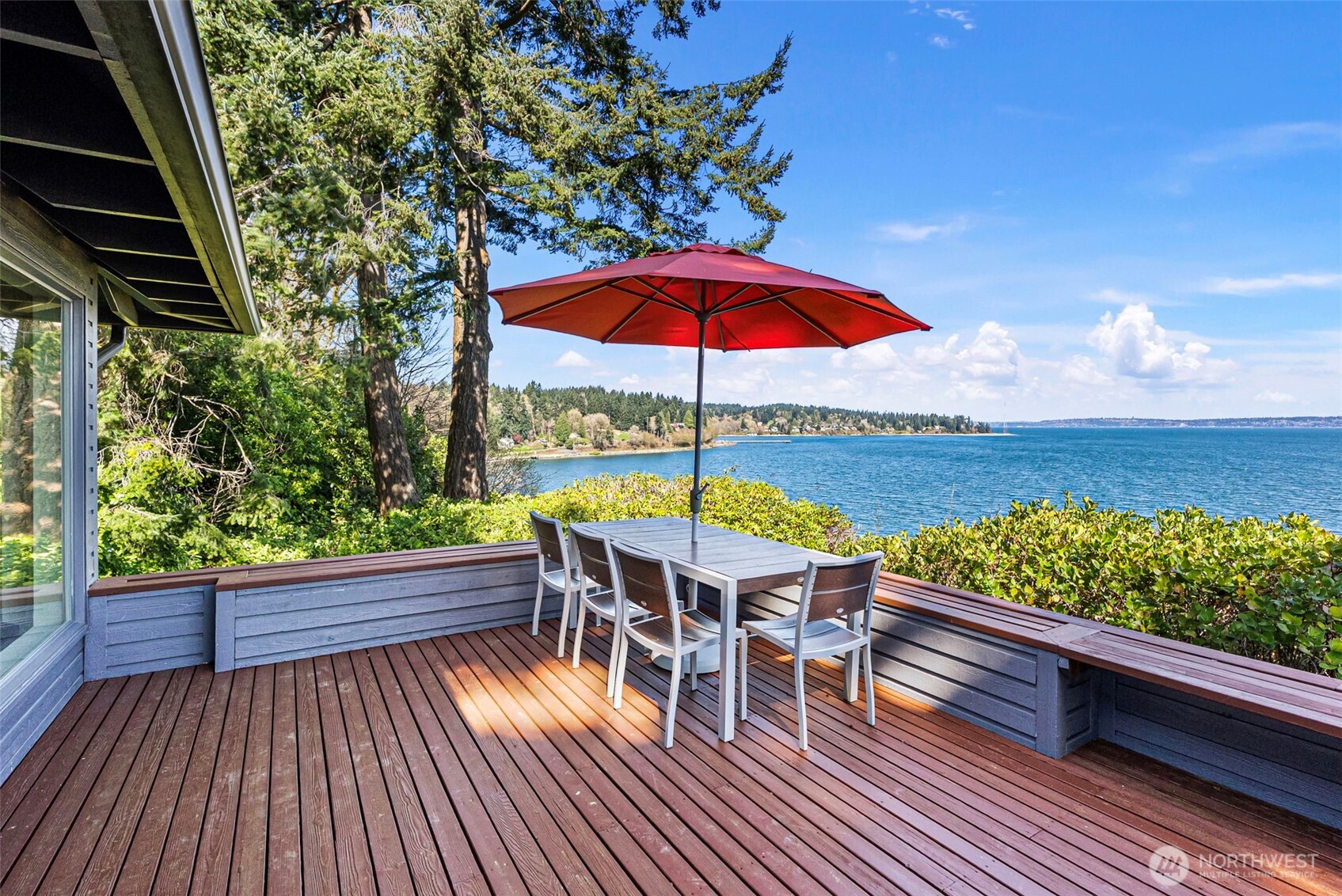 8032 SW 222nd Place Vashon WA 98070