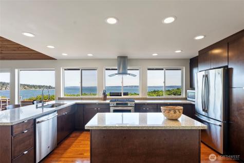 8032 SW 222nd Place Vashon WA 98070