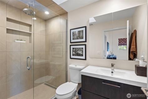 8032 SW 222nd Place Vashon WA 98070