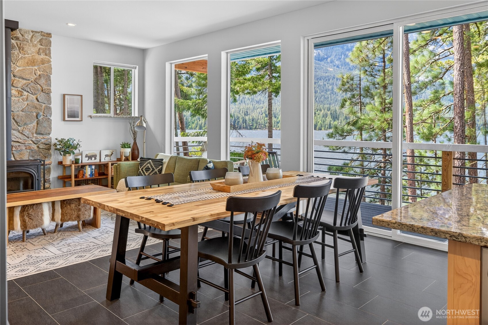 17027 North Shore Drive Leavenworth WA 98826
