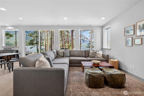 17027 North Shore Drive Leavenworth WA 98826