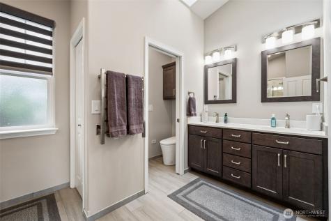 3800 Long Lake Drive SE Olympia WA 98503