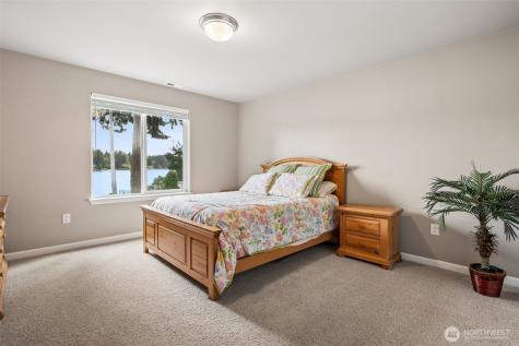 3800 Long Lake Drive SE Olympia WA 98503