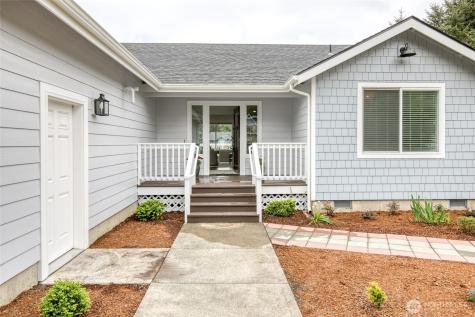 105 Duck Lake Drive NE Ocean Shores WA 98569
