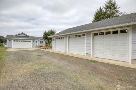 105 Duck Lake Drive NE Ocean Shores WA 98569