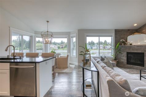 105 Duck Lake Drive NE Ocean Shores WA 98569