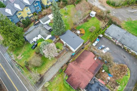19830 25th Avenue NE Shoreline WA 98155