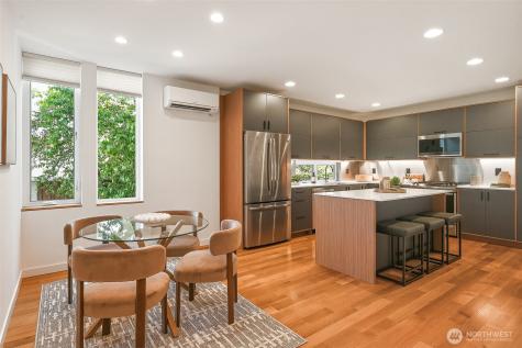 2415 W Lynn Street Seattle WA 98199
