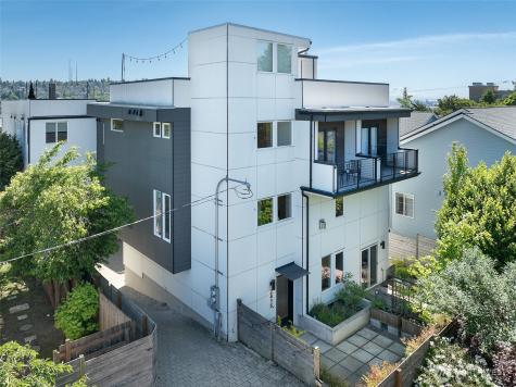 2415 W Lynn Street Seattle WA 98199