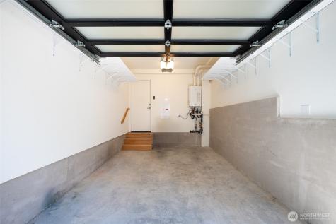 2415 W Lynn Street Seattle WA 98199