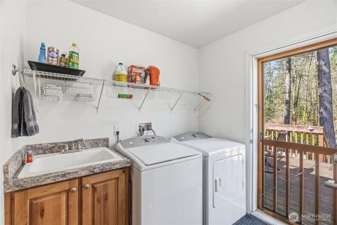 337 Jorgensen Road Onalaska WA 98570