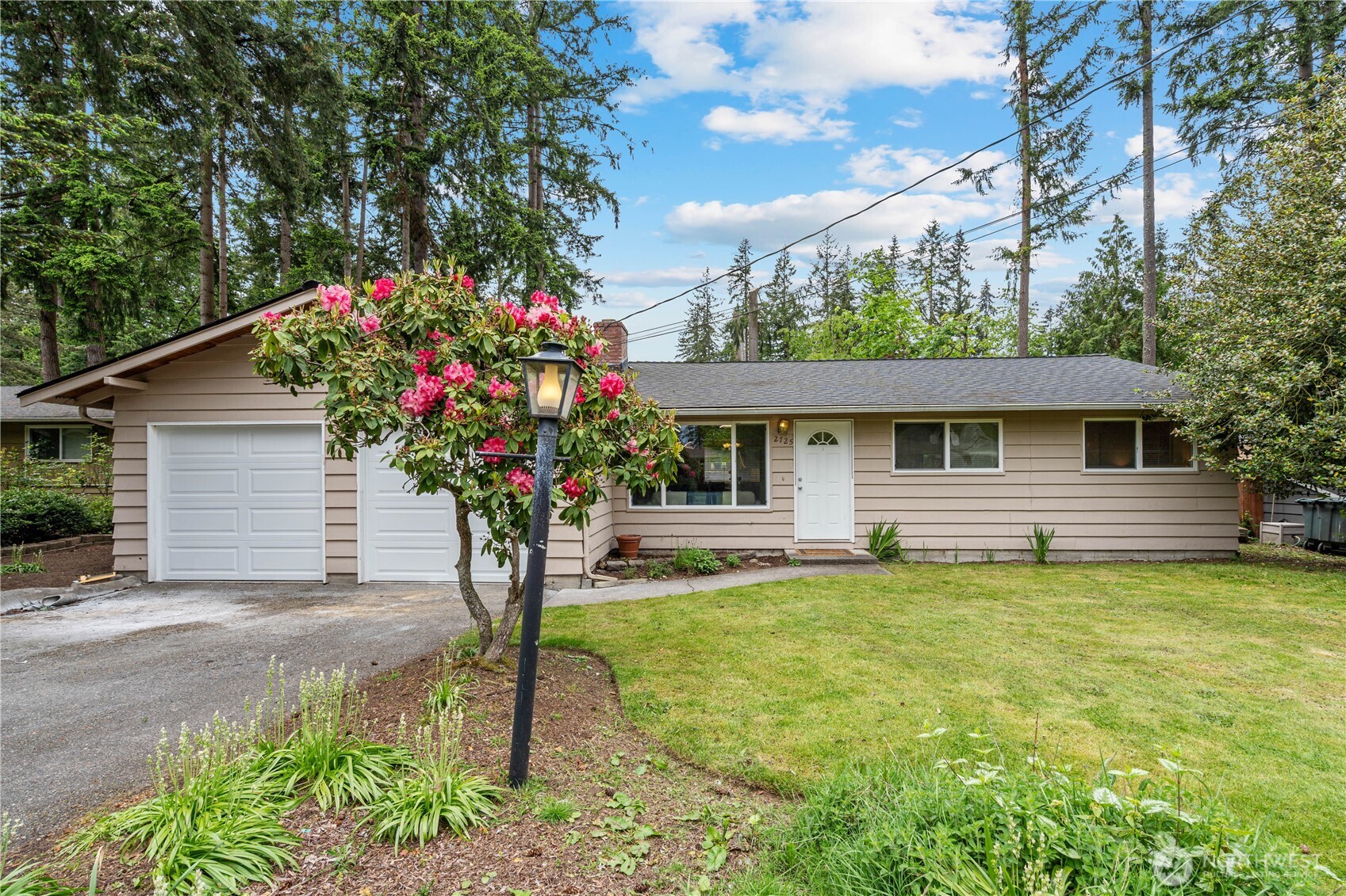 2725 165th Avenue NE Bellevue WA 98008