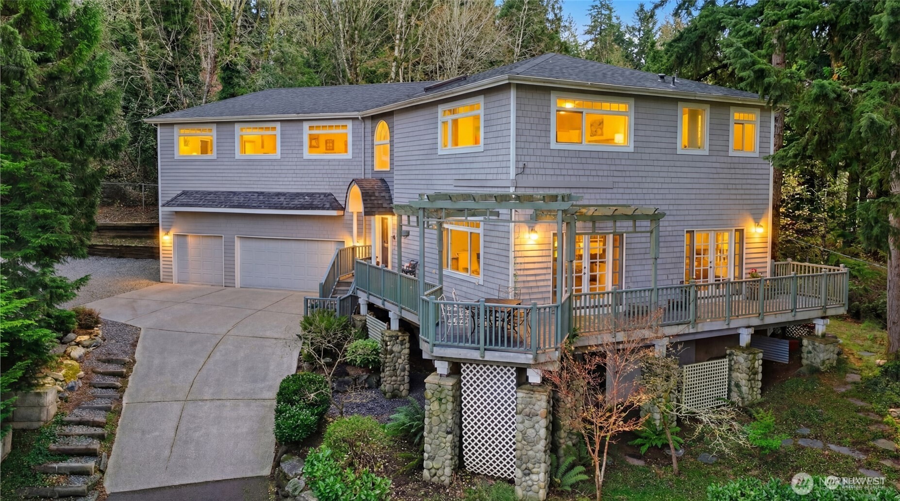 12117 Clearview Drive Edmonds WA 98026