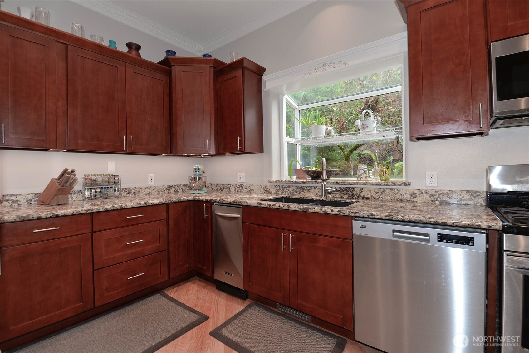 12117 Clearview Drive Edmonds WA 98026