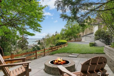 8953 NE 116th Place Kirkland WA 98034