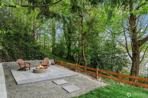8953 NE 116th Place Kirkland WA 98034