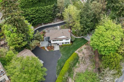 8953 NE 116th Place Kirkland WA 98034