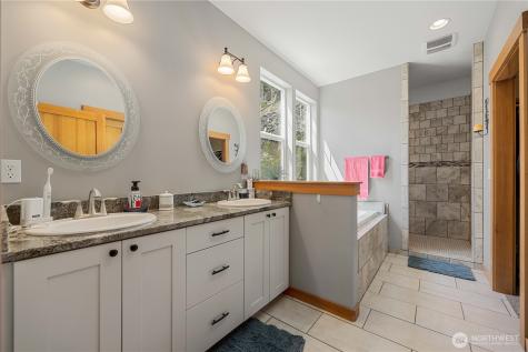 48 Golf Course Drive Pateros WA 98846