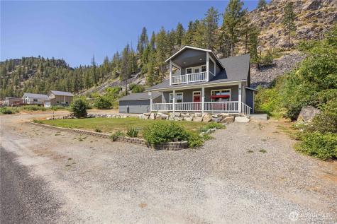 48 Golf Course Drive Pateros WA 98846