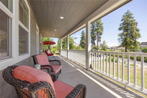 48 Golf Course Drive Pateros WA 98846