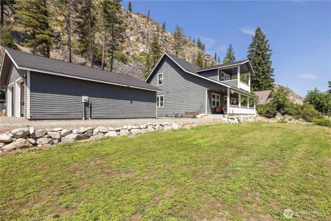 48 Golf Course Drive Pateros WA 98846