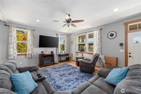48 Golf Course Drive Pateros WA 98846