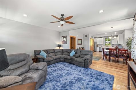 48 Golf Course Drive Pateros WA 98846