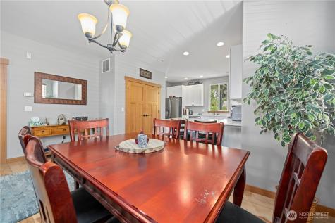 48 Golf Course Drive Pateros WA 98846