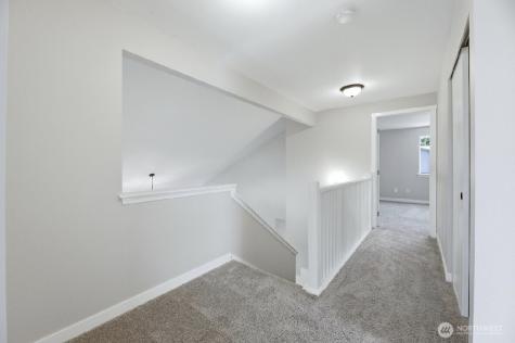 313 E 52nd Street Tacoma WA 98404