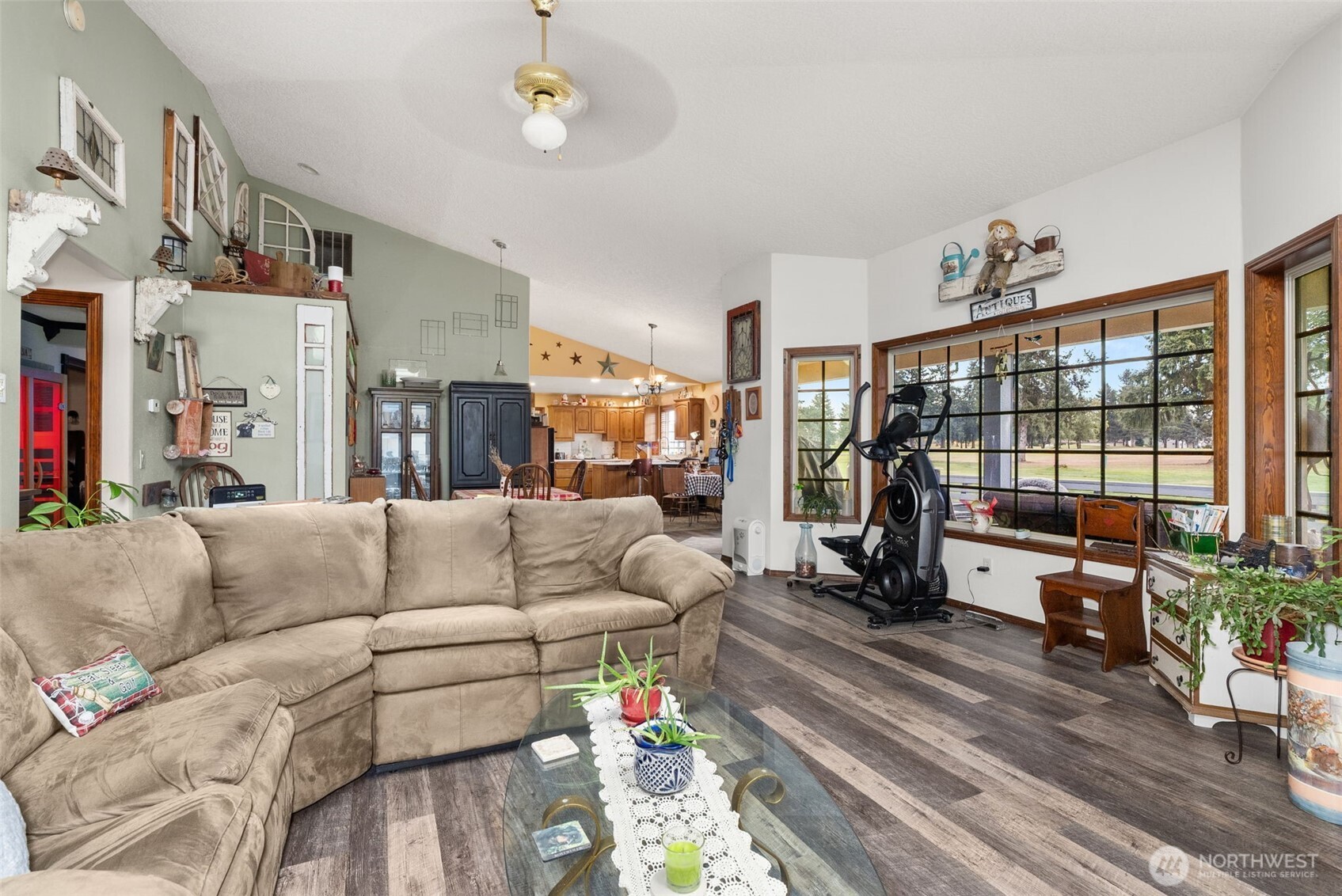 112 Village Way Drive Chehalis WA 98532