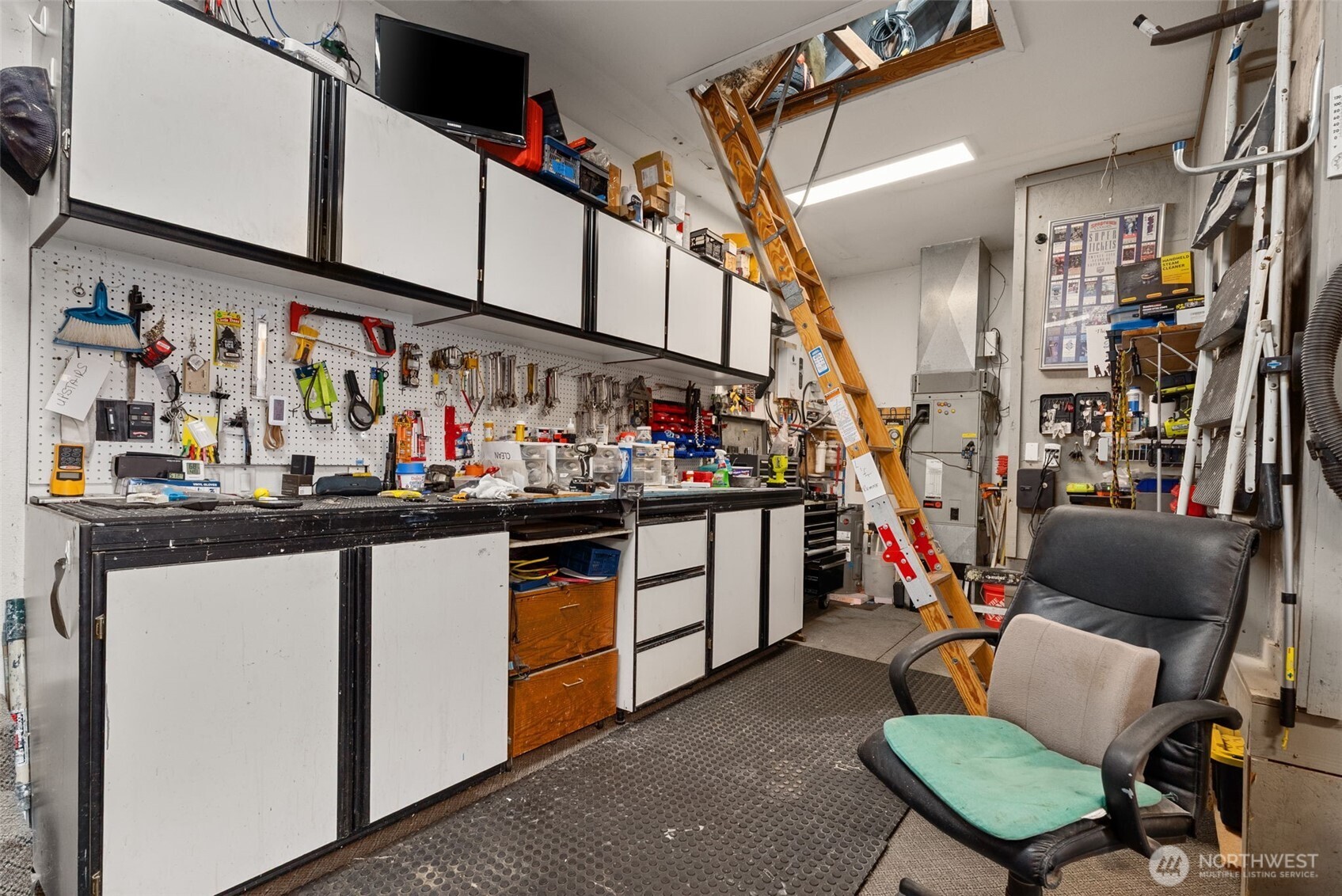 112 Village Way Drive Chehalis WA 98532