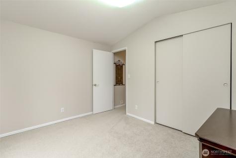 8410 143 Avenue Court E Puyallup WA 98372