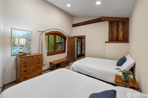 34509 State Route 706 Ashford WA 98304