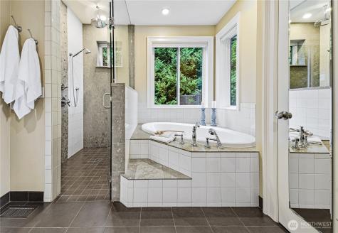 13789 NE 168th Street Woodinville WA 98072