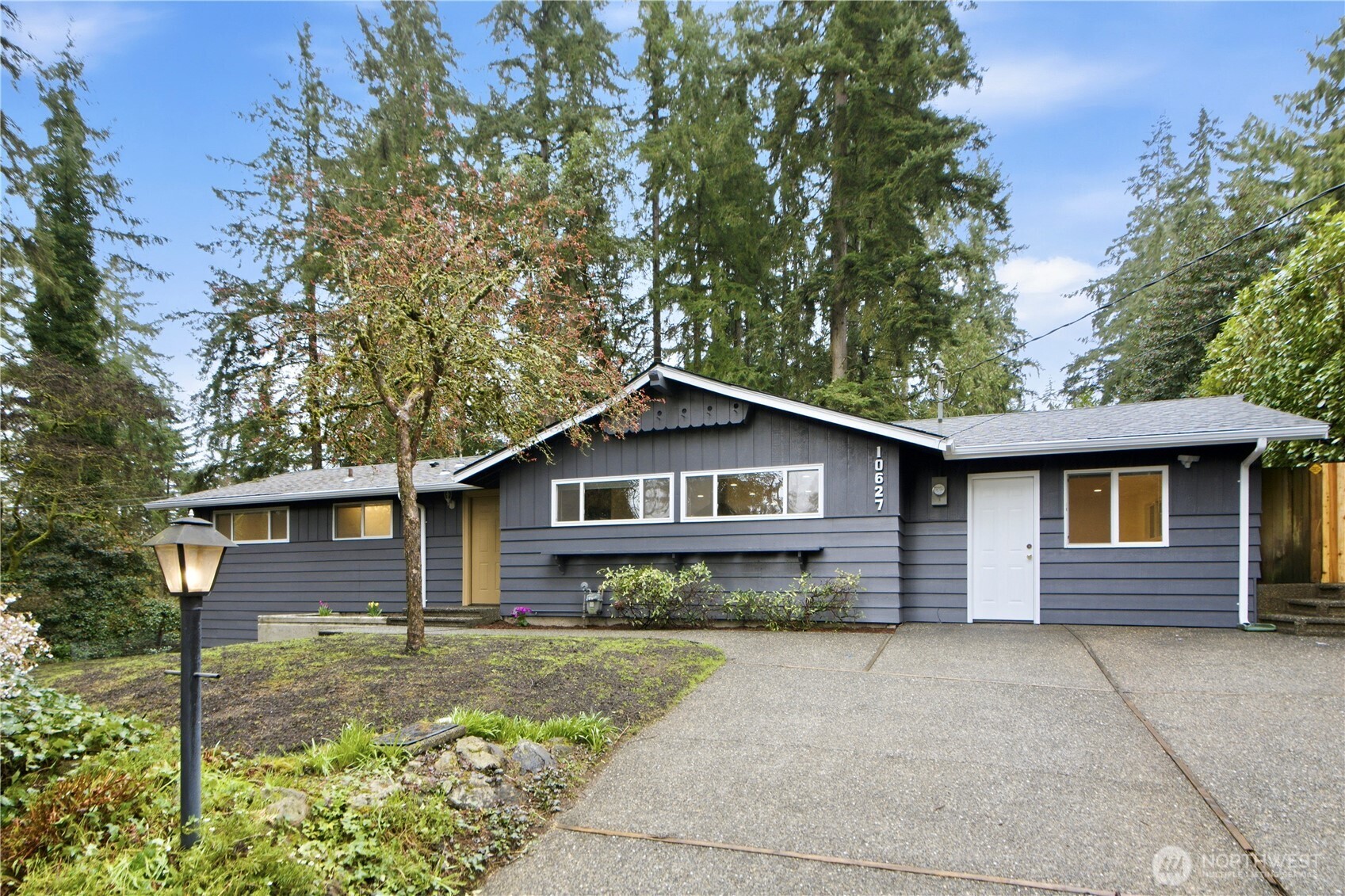 10627 SE 18th Street Bellevue WA 98004