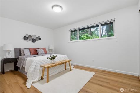 10627 SE 18th Street Bellevue WA 98004