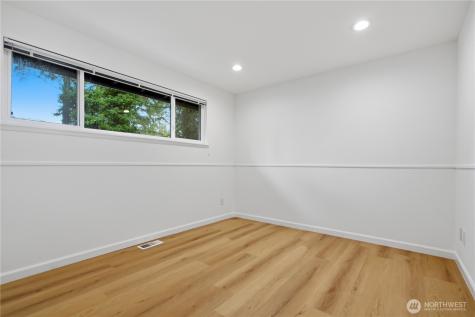 10627 SE 18th Street Bellevue WA 98004